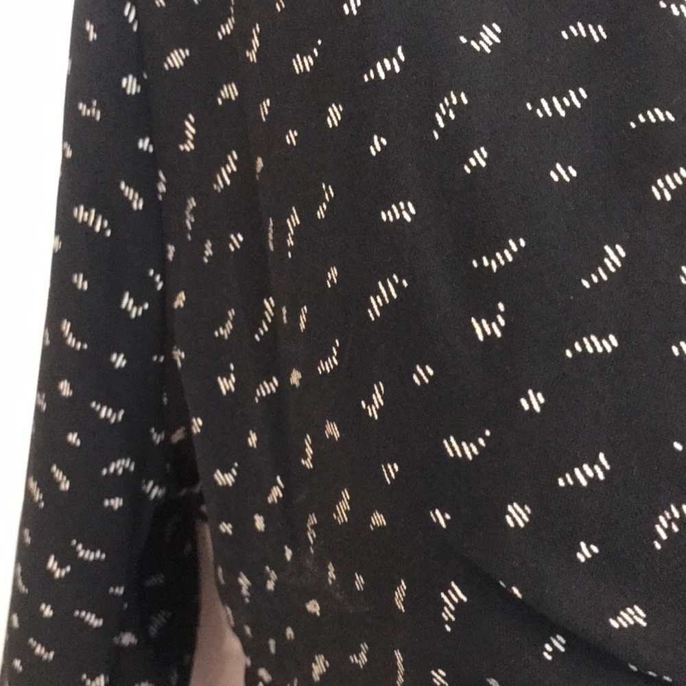 Cropped Blouse - Picture 2 of 6
